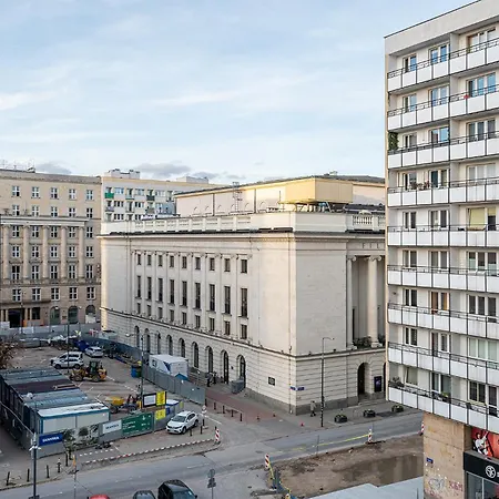 Rentplanet - Przy Palacu Kultury I Nauki